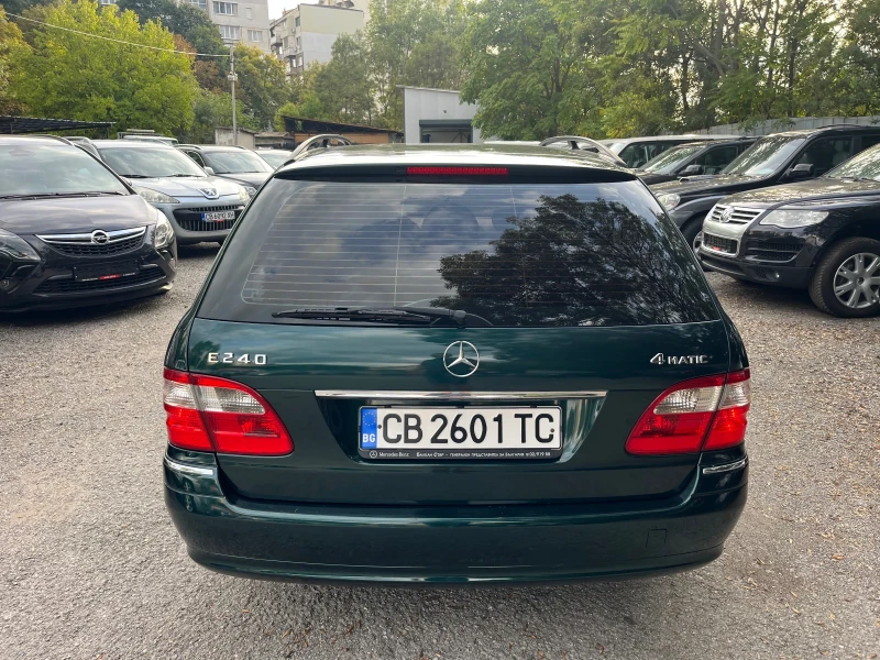 Mercedes-Benz E 240 4 Matic Automat, снимка 4 - Автомобили и джипове - 47362709