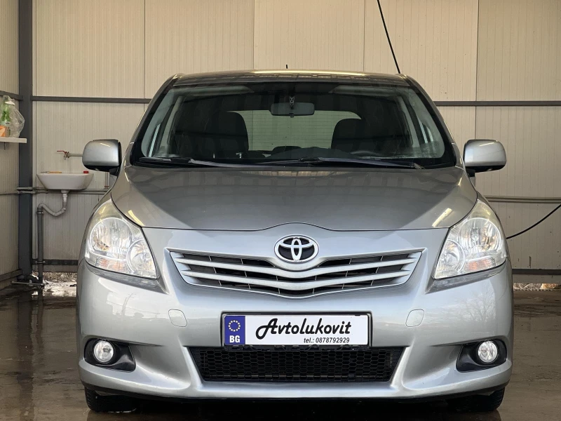 Toyota Verso 2.0 D4D 126к.с., снимка 2 - Автомобили и джипове - 48441081