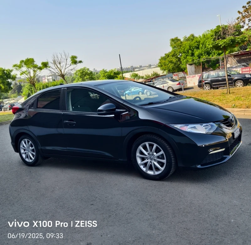 Honda Civic 1.8i Swiss Autom , снимка 15 - Автомобили и джипове - 50561914