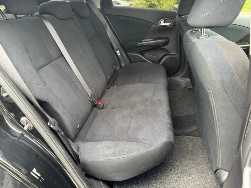 Honda Civic 1.8i Swiss Autom , снимка 9 - Автомобили и джипове - 50561914