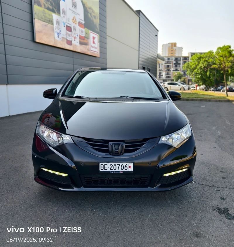 Honda Civic 1.8i Swiss Autom , снимка 17 - Автомобили и джипове - 50561914