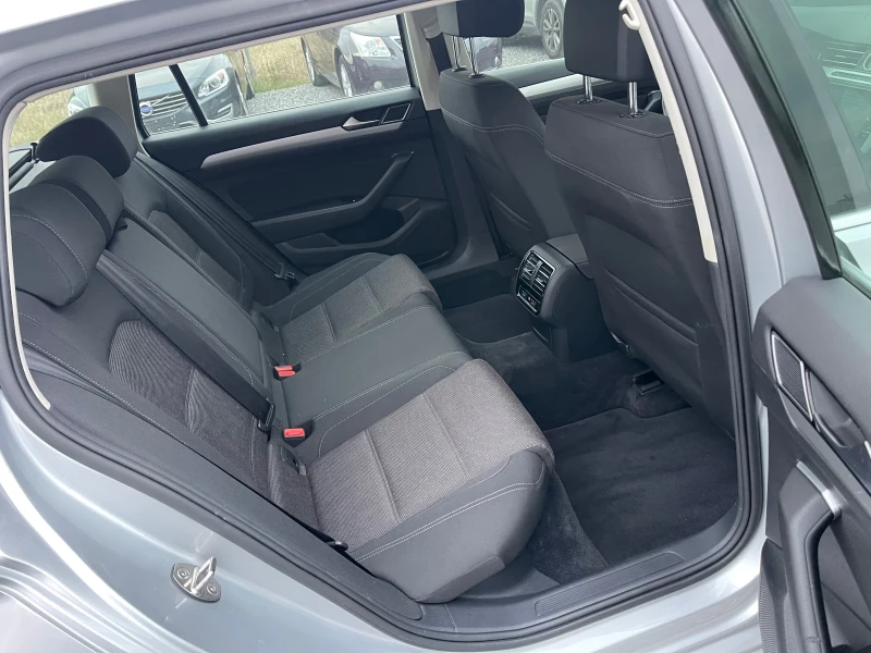 VW Passat 2.0TDI, 150Hp, DSG-Автомат, Окт.2018г, Дистроник, , снимка 11 - Автомобили и джипове - 52059056
