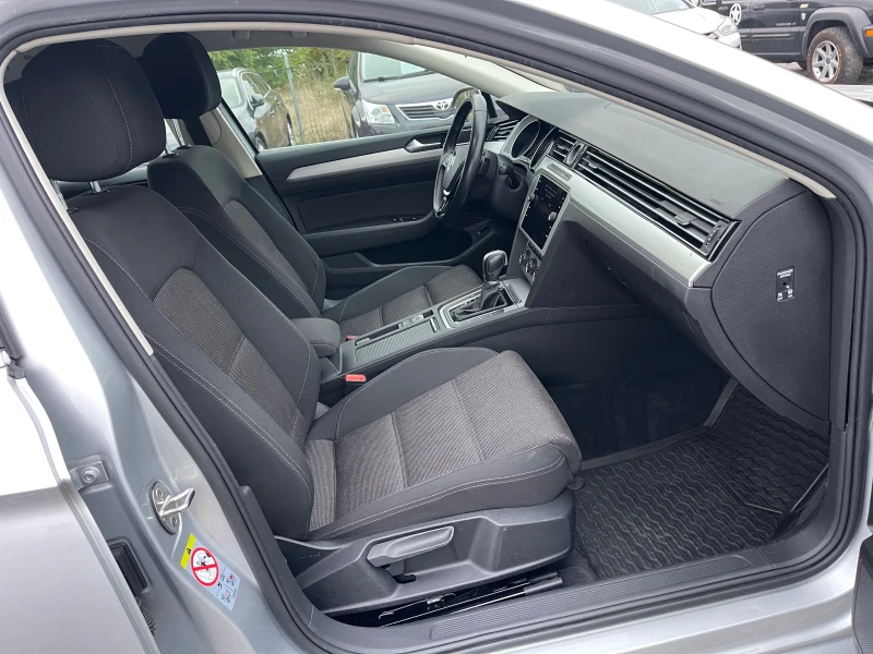 VW Passat 2.0TDI, 150Hp, DSG-Автомат, Окт.2018г, Дистроник, , снимка 10 - Автомобили и джипове - 52059056