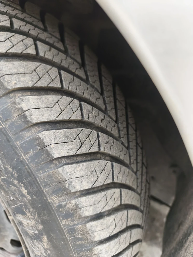 Chrysler Voyager Регистриран , снимка 8 - Автомобили и джипове - 52660736