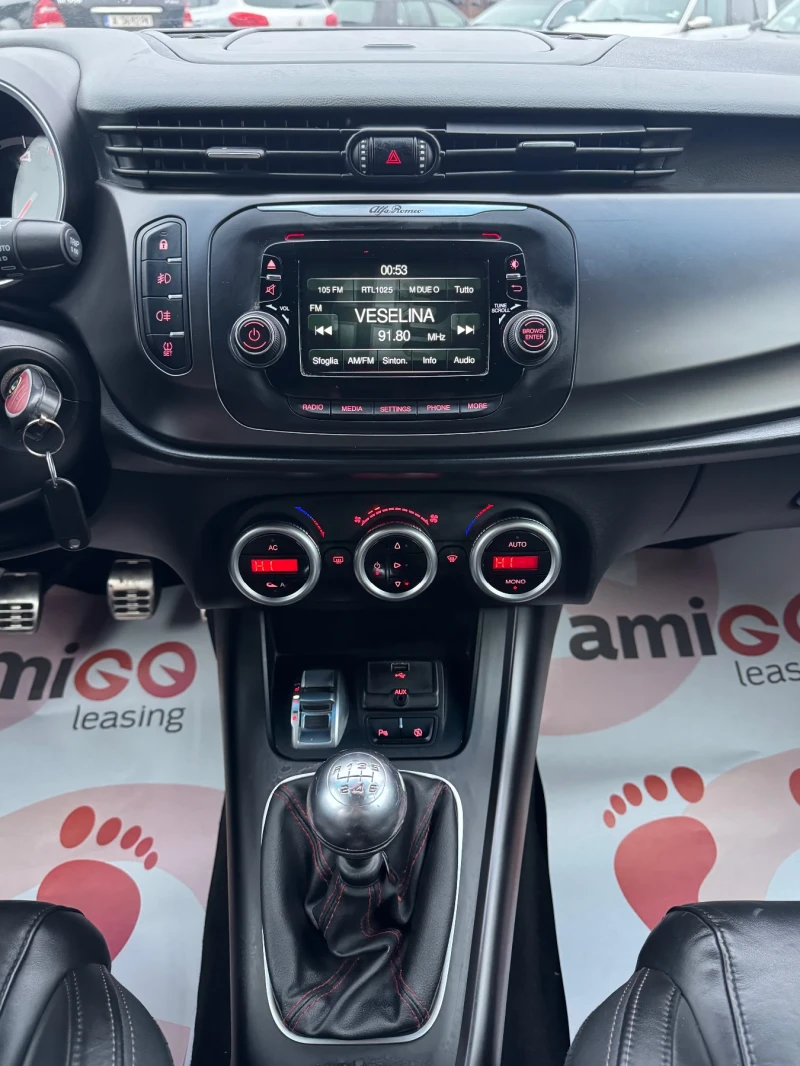 Alfa Romeo Giulietta 1.6M-JET - УНИКАТ - РЕАЛНИ КИЛОМЕТРИ, снимка 12 - Автомобили и джипове - 52663785