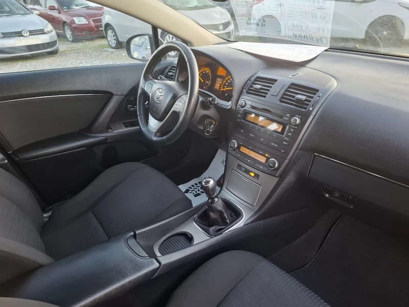 Toyota Avensis 1.8i / 147kc., снимка 9 - Автомобили и джипове - 53077218