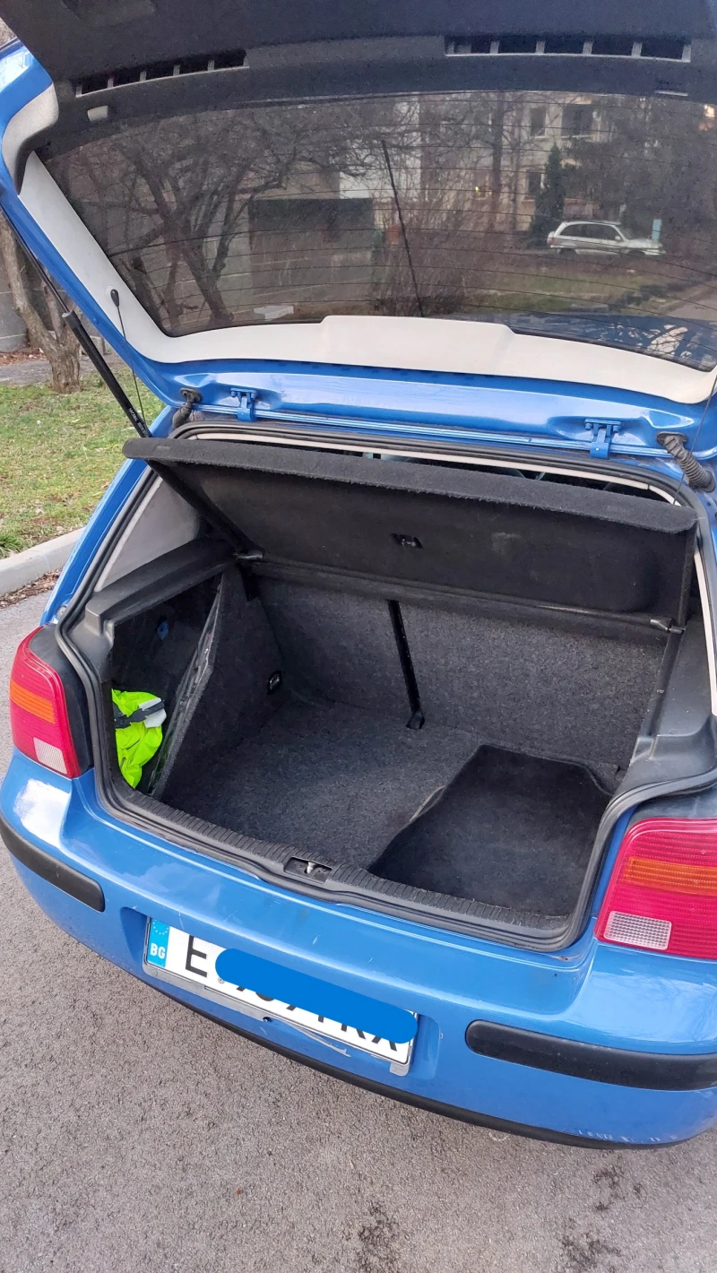 VW Golf IV 1.6, снимка 13 - Автомобили и джипове - 53140746