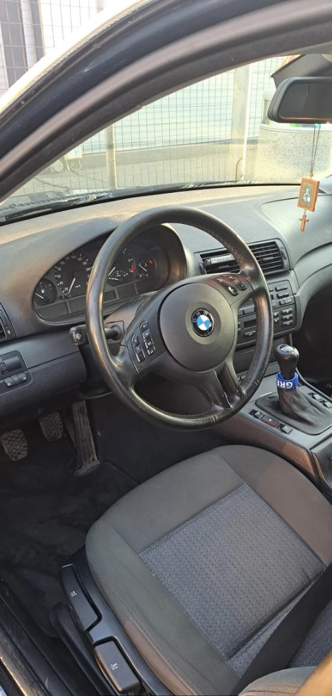 BMW 325 xi touring, M54B25, 2003г, снимка 8 - Автомобили и джипове - 54648464