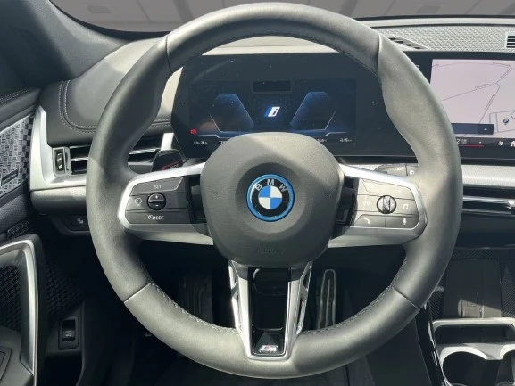 BMW iX1 xDrive30 = M-Sport = Гаранция, снимка 6 - Автомобили и джипове - 56126130