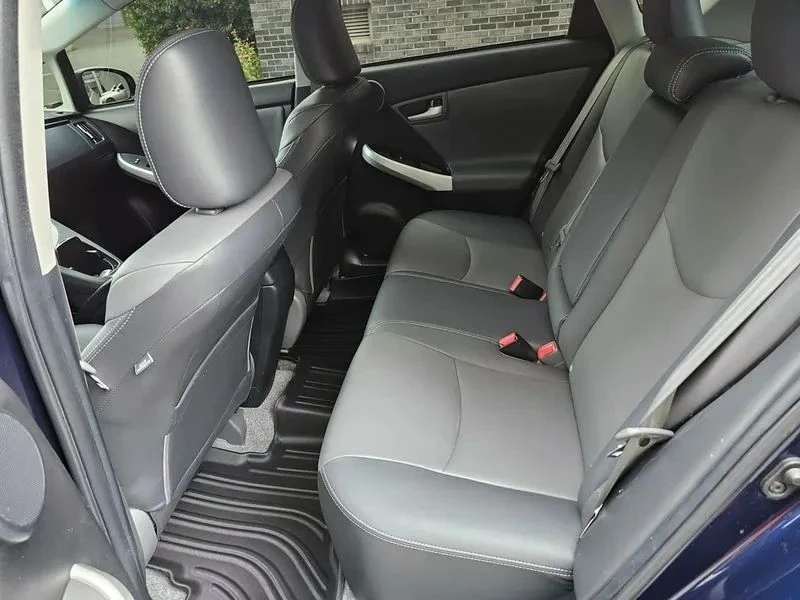 Toyota Prius, снимка 12 - Автомобили и джипове - 56688167