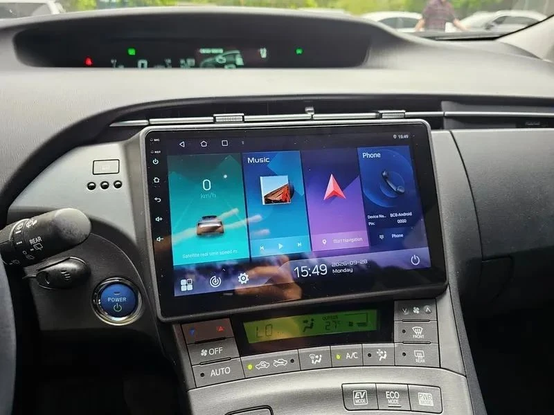 Toyota Prius, снимка 15 - Автомобили и джипове - 56688167