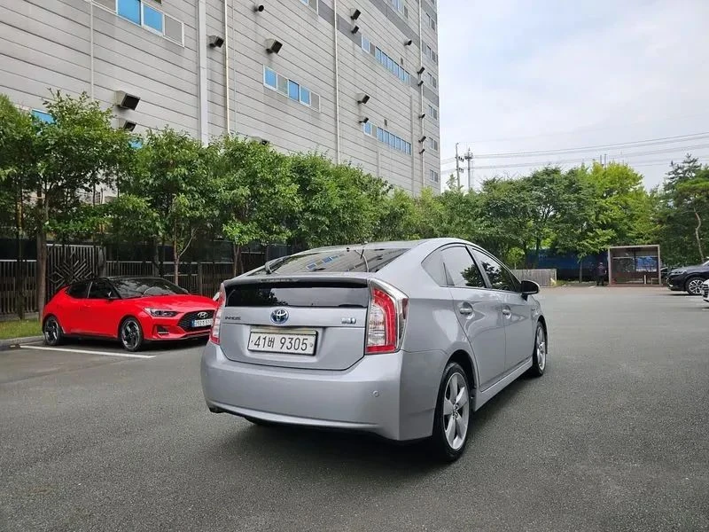 Toyota Prius, снимка 5 - Автомобили и джипове - 56688167