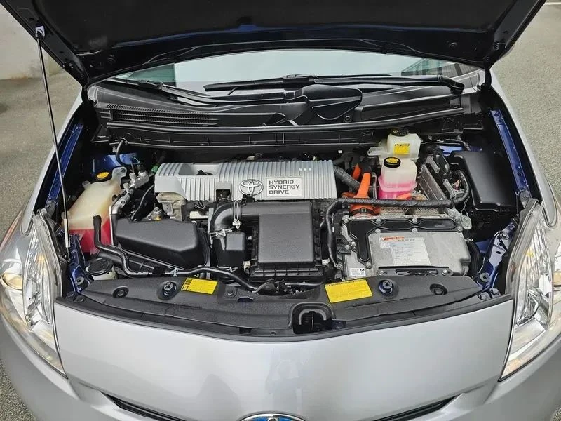 Toyota Prius, снимка 6 - Автомобили и джипове - 56688167