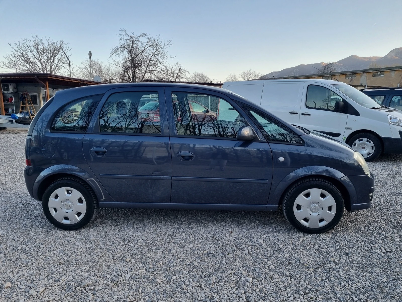 Opel Meriva 1.4 бензин Facelift - изображение 4