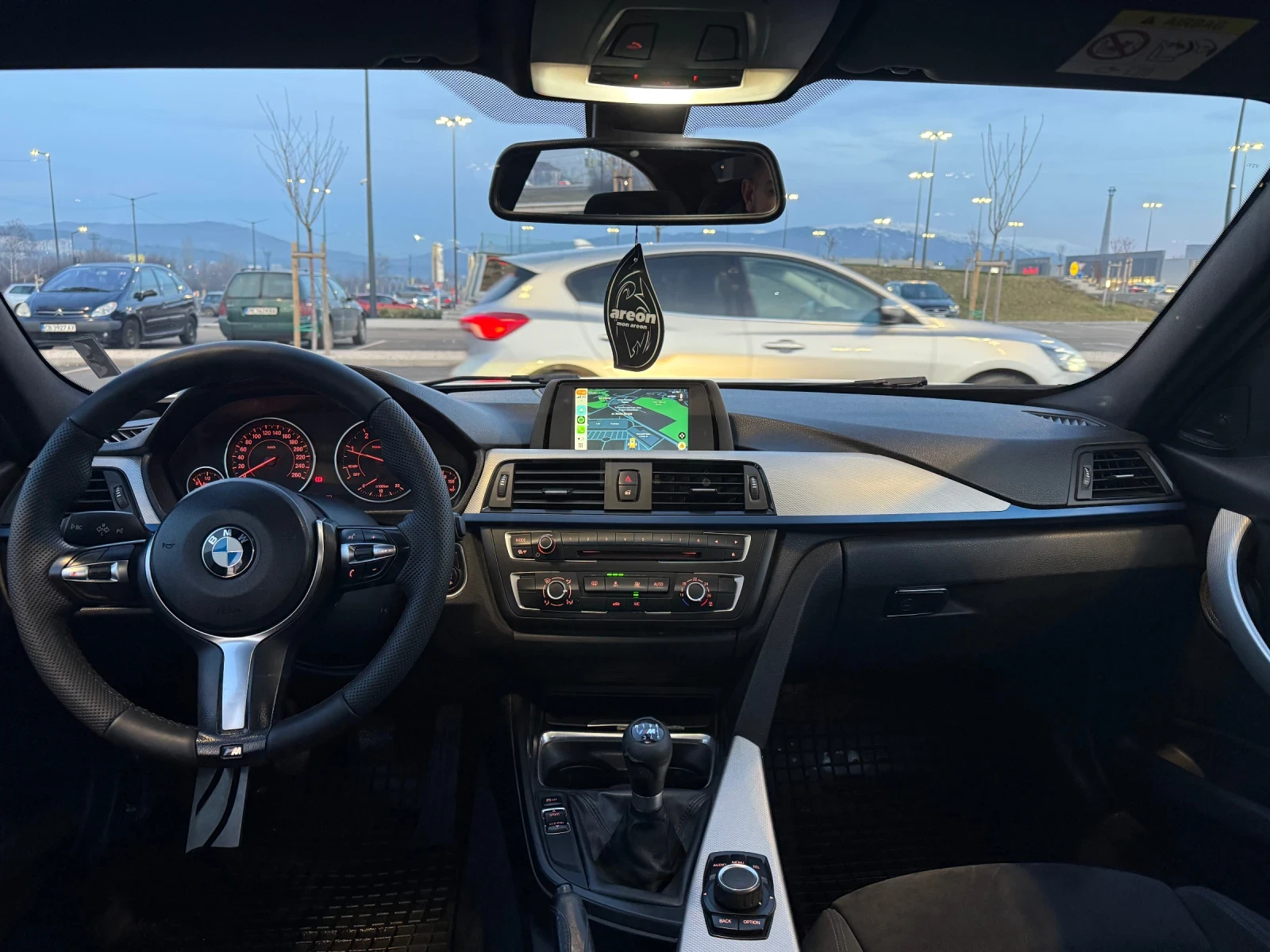 BMW 318 M PERFORMANCE HARMAN-KARDON - изображение 8