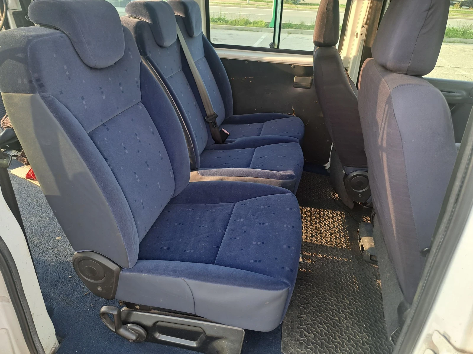 Peugeot Expert 2.0HDI 8МЕСТА - изображение 8