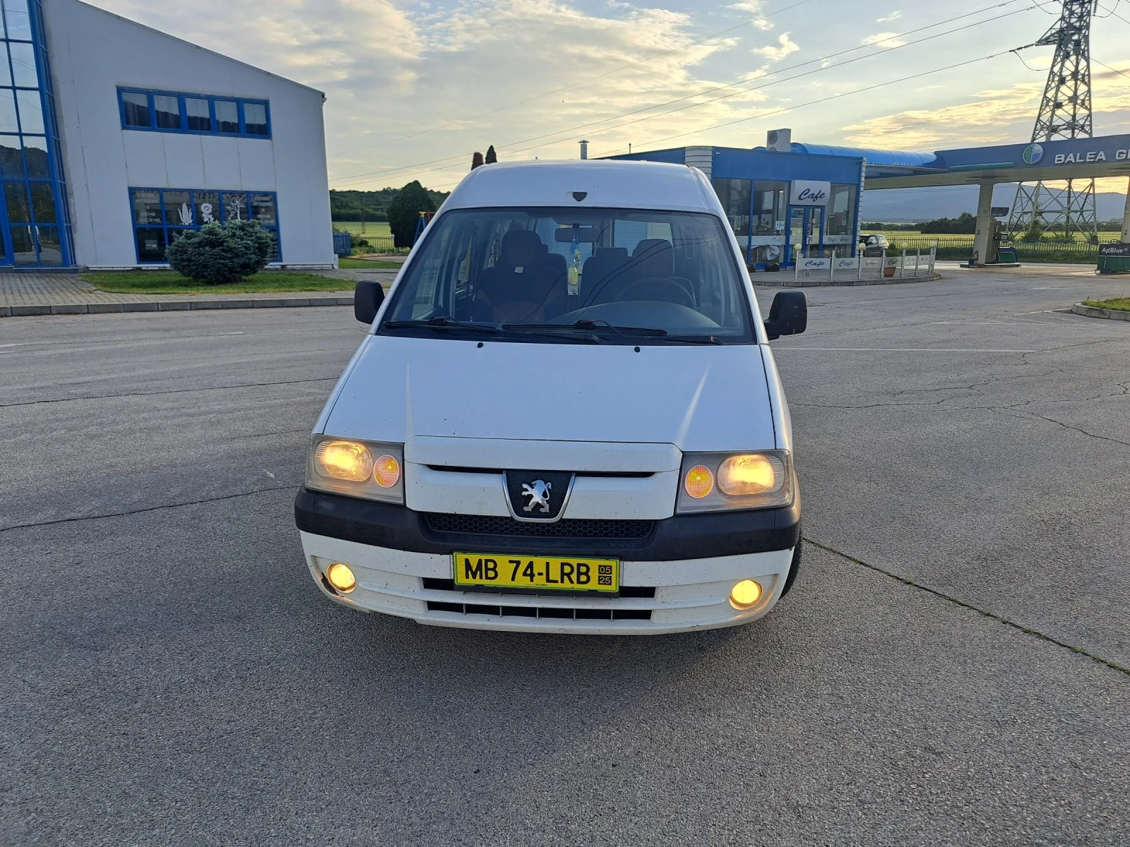 Peugeot Expert 2.0HDI 8МЕСТА - изображение 3