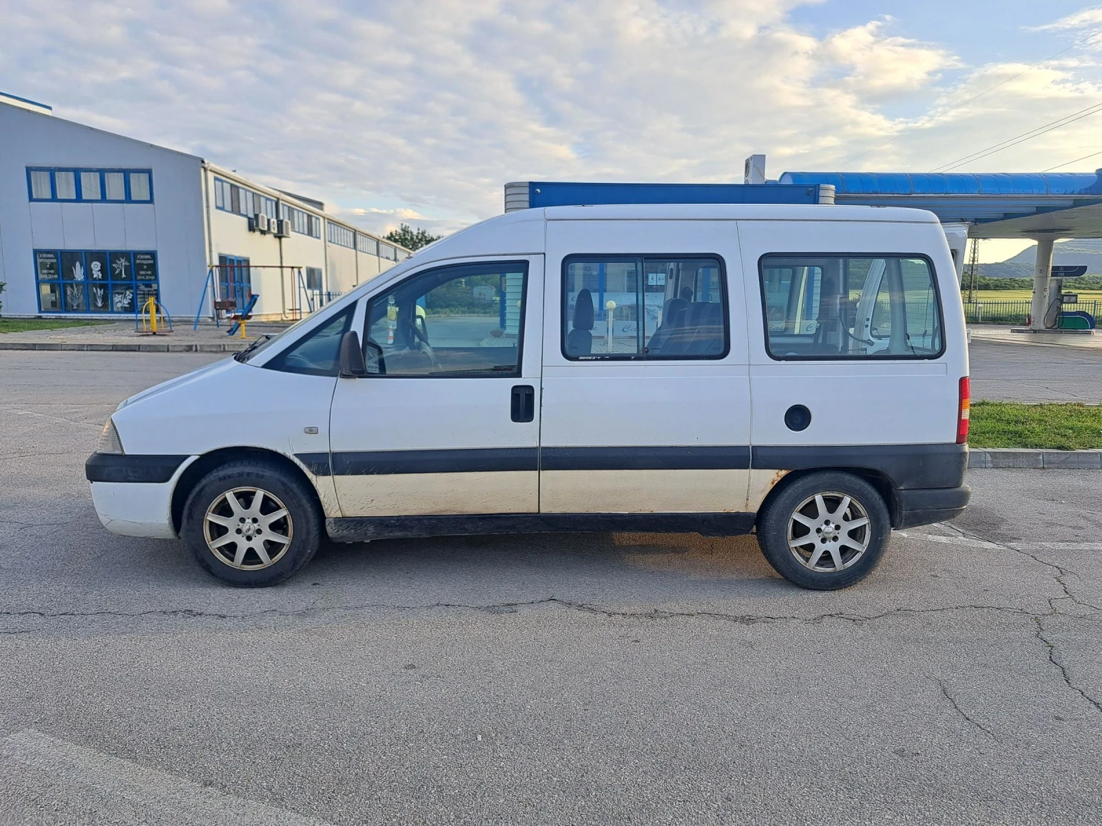 Peugeot Expert 2.0HDI 8МЕСТА - изображение 5