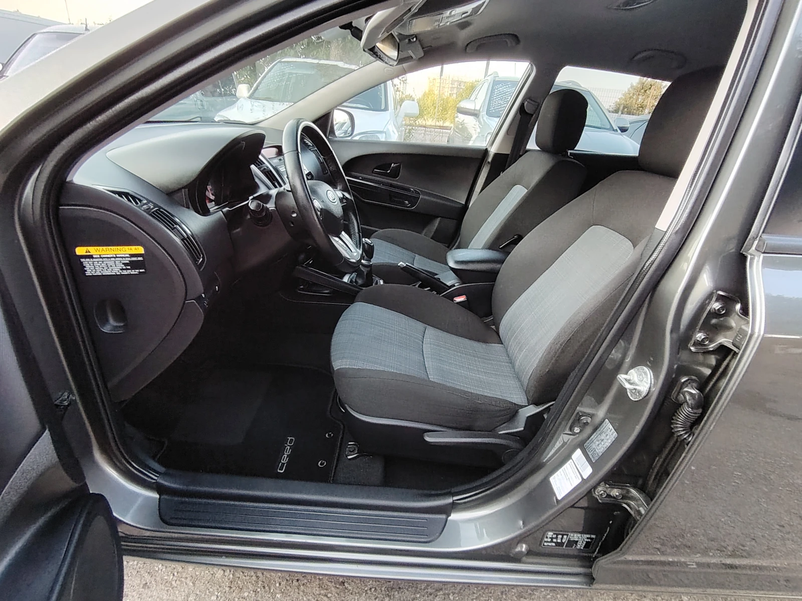 Kia Ceed 1.4i/16v - LUXORI - изображение 10