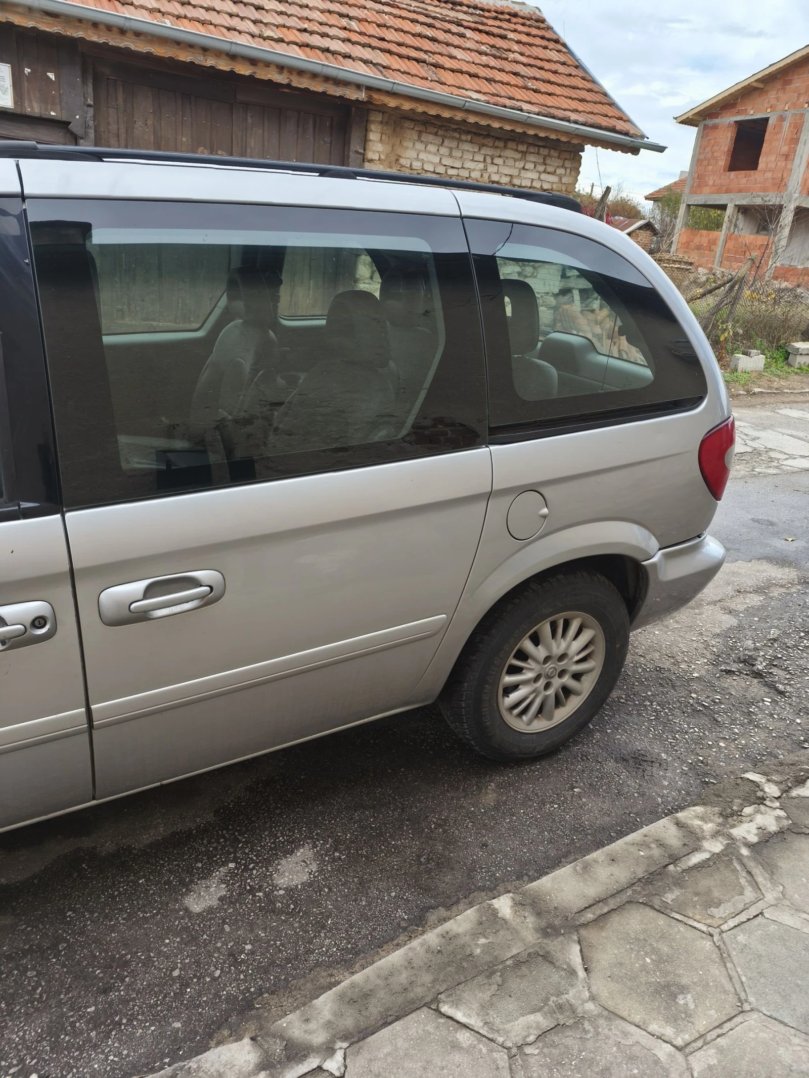 Chrysler Voyager Регистриран  - изображение 3