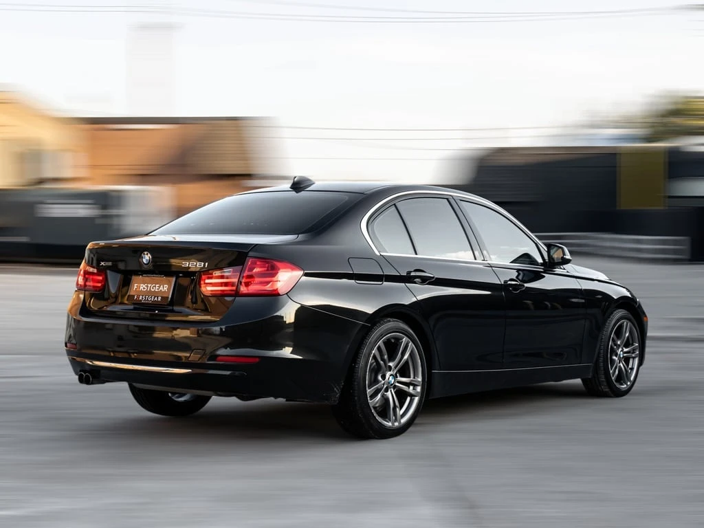 BMW 328 * 328i xDrive| NAV| LOADED| HEADS UP| SPORT| PRICE - изображение 4