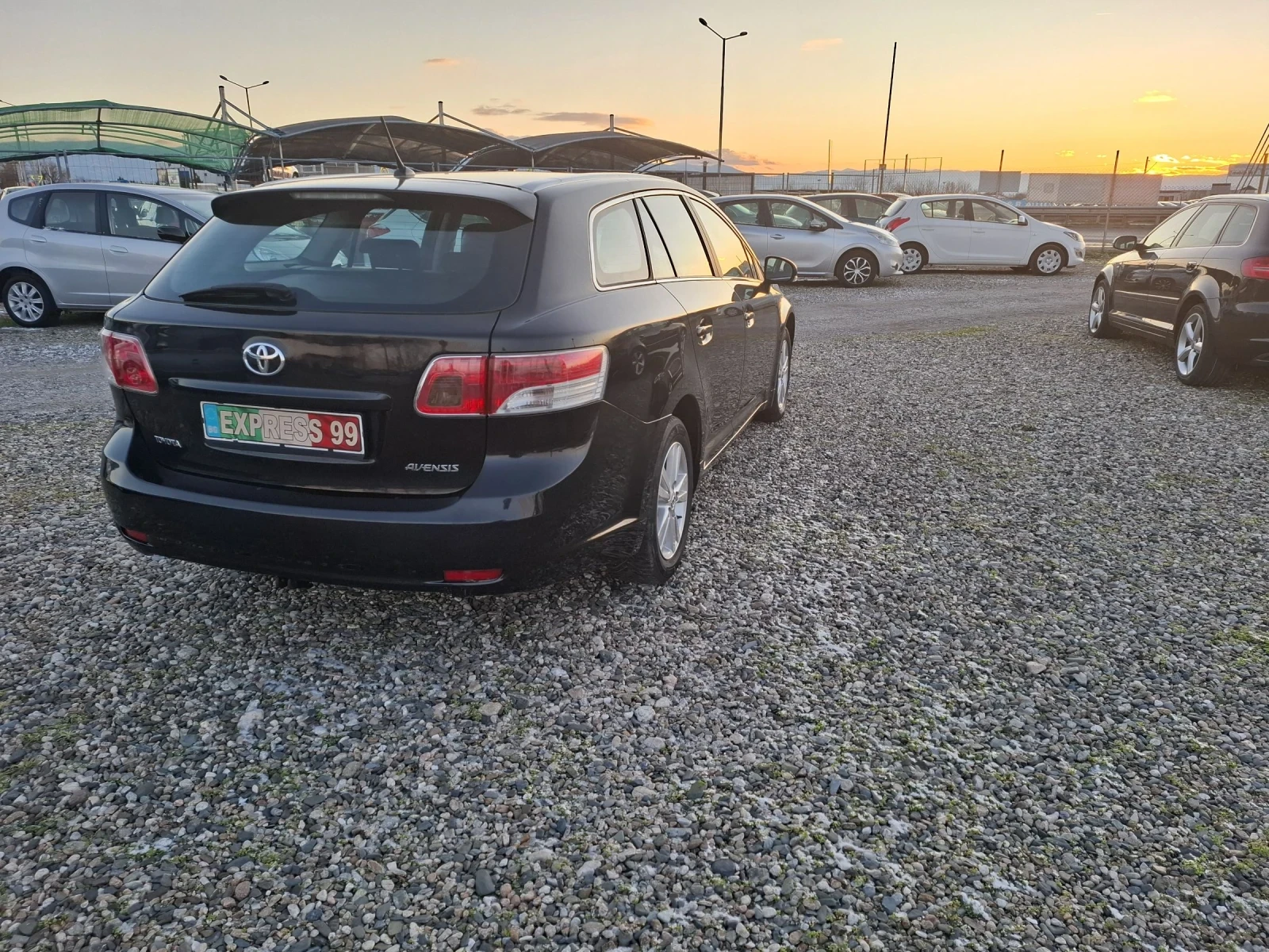 Toyota Avensis 1.8i / 147kc. - изображение 4