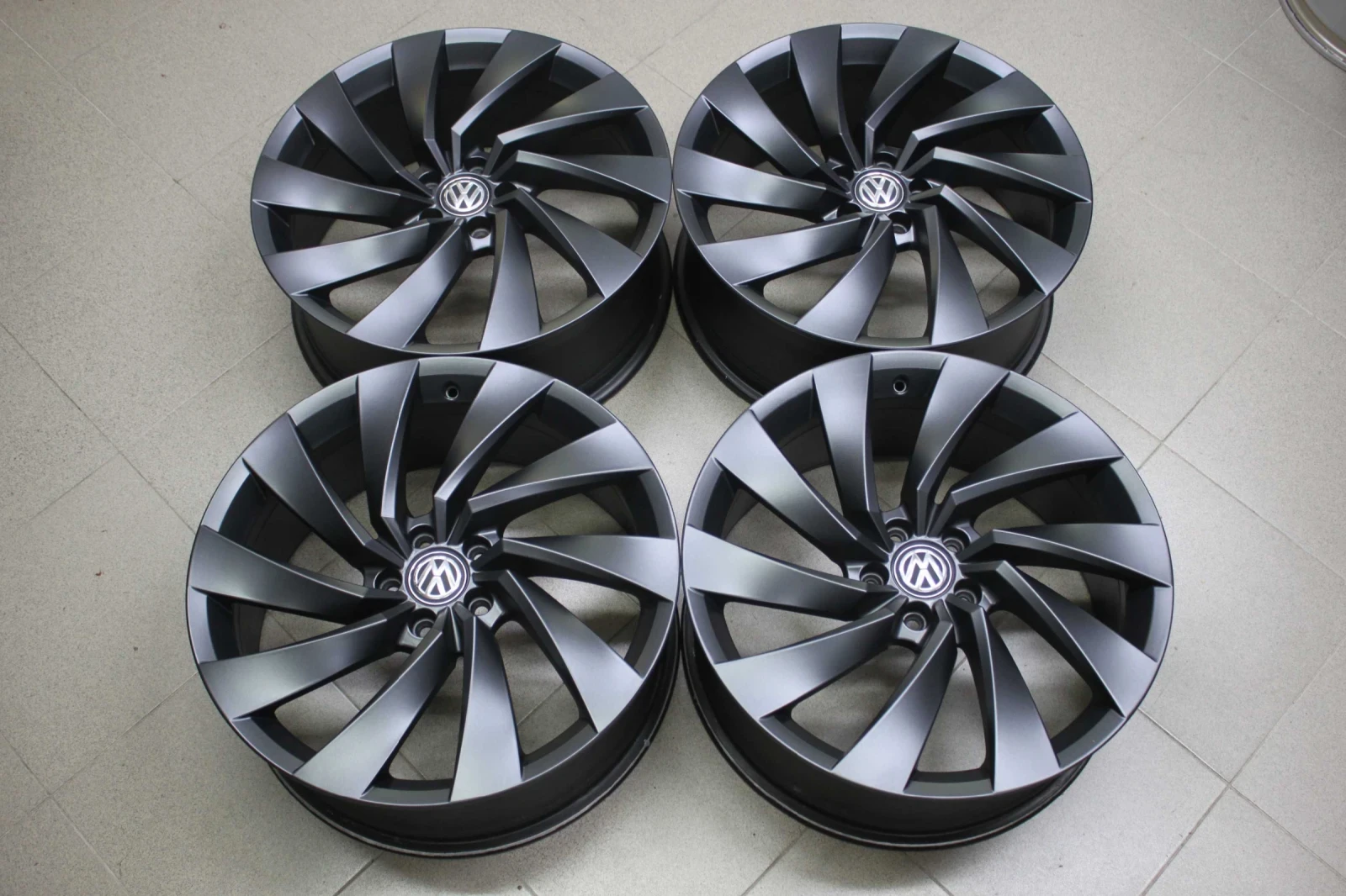 VW Arteon VW Arteon R-Line 2.0 TSI OPF DSG - изображение 10