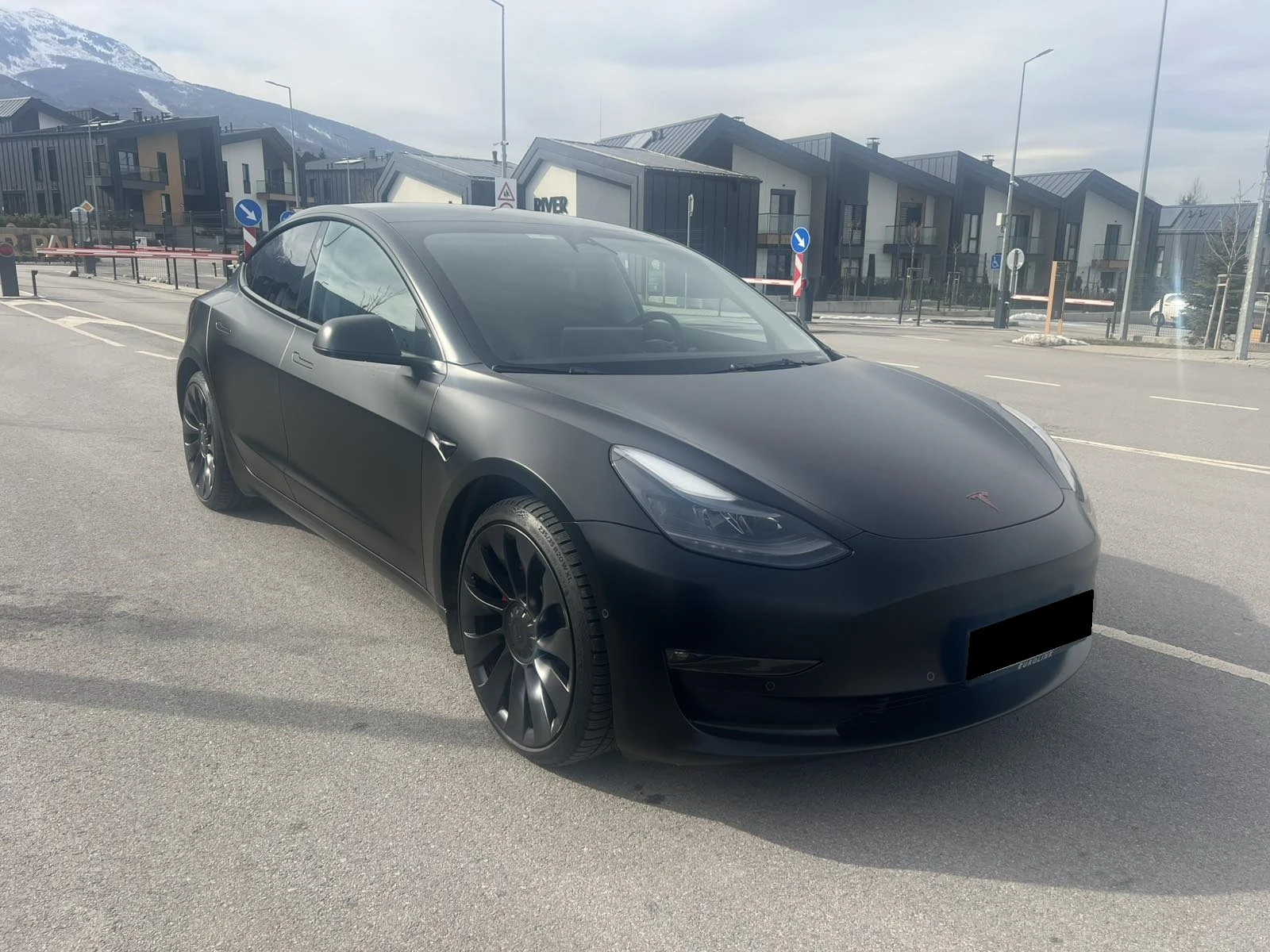 Tesla Model 3 Performance Facelift EU автомобил - изображение 2