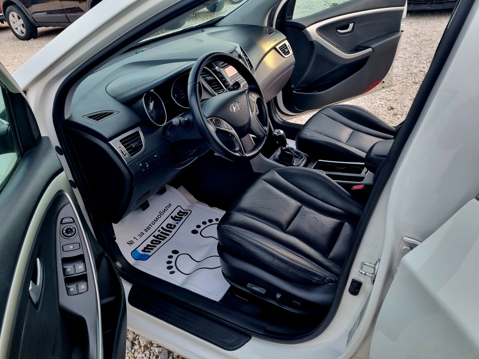 Hyundai I30 1.6CDTI 110ks Evro5 - изображение 9