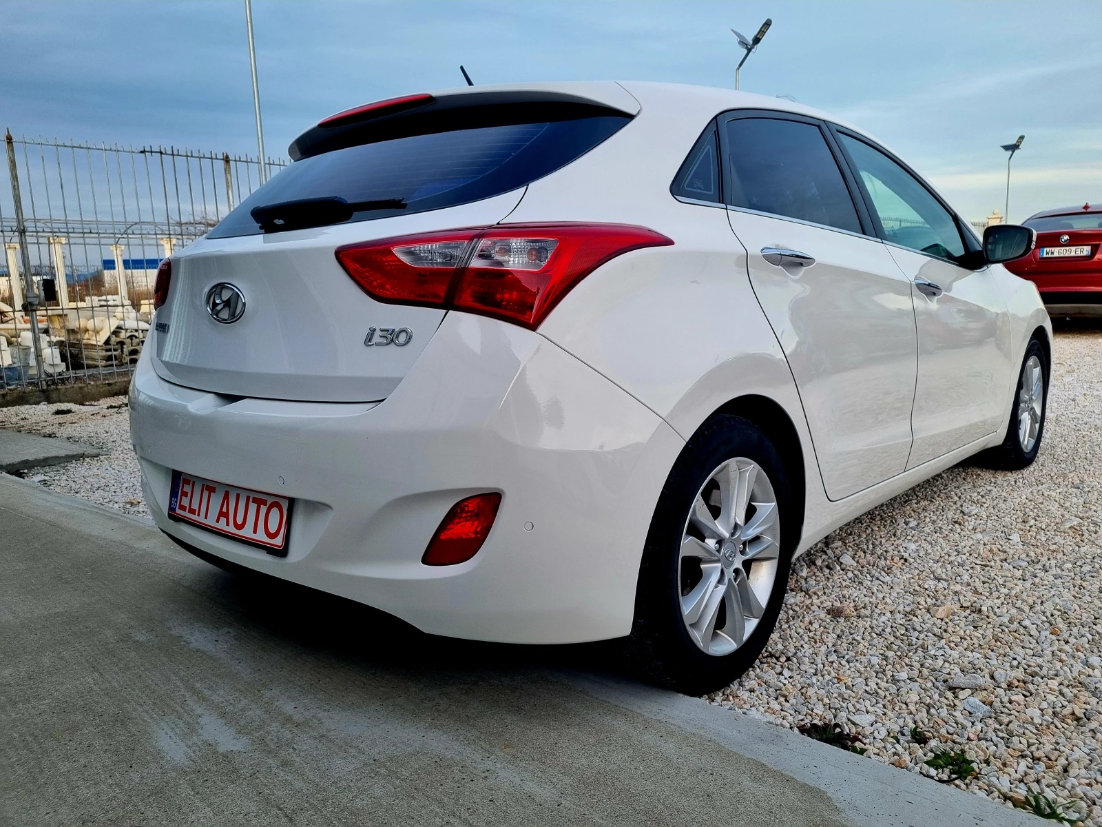 Hyundai I30 1.6CDTI 110ks Evro5 - изображение 6