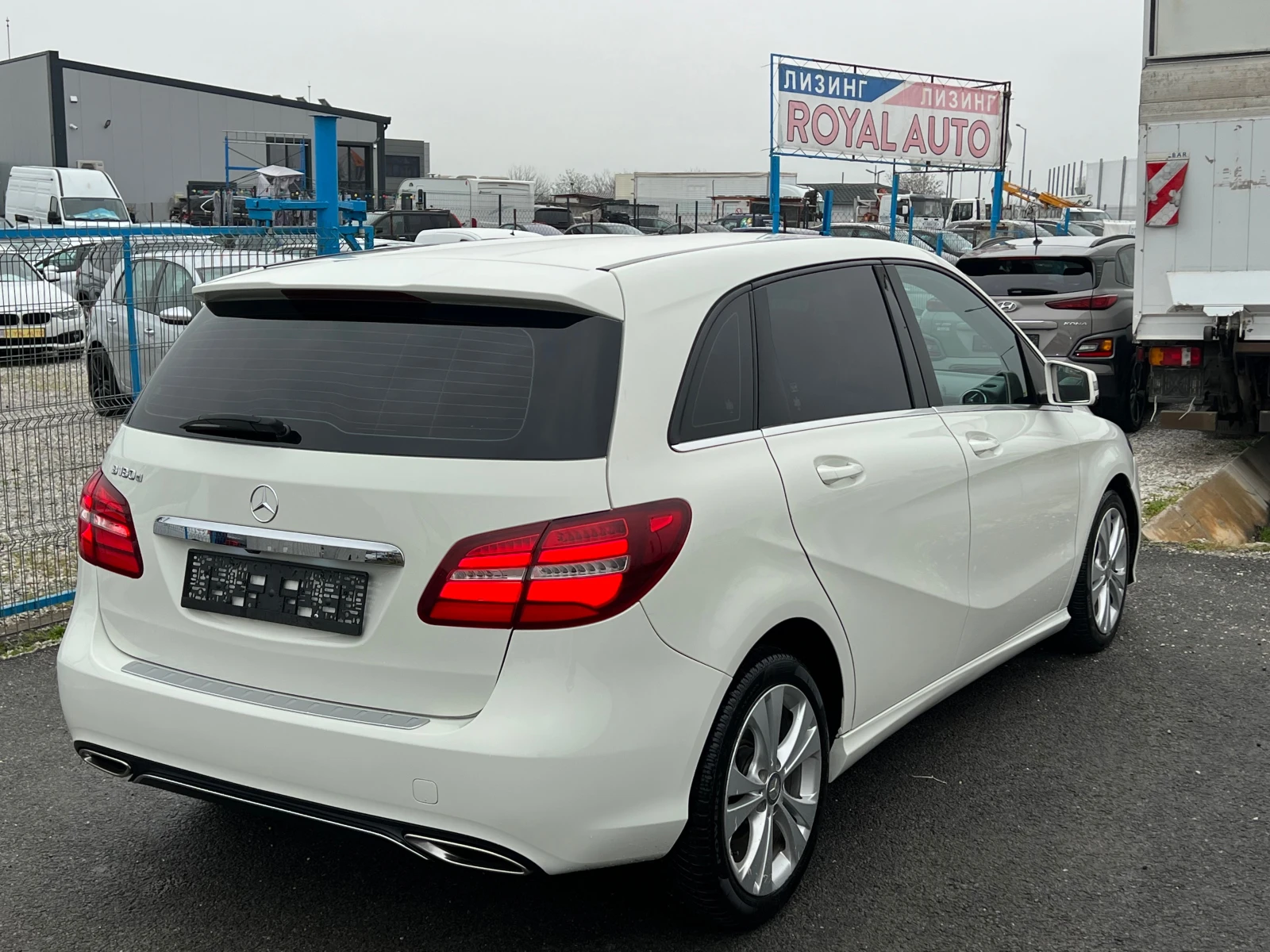 Mercedes-Benz B 180 ЛИЗИНГ-FEISS-АВТОМАТ-КОЖА-ТОП, снимка 4 - Автомобили и джипове - 54058281