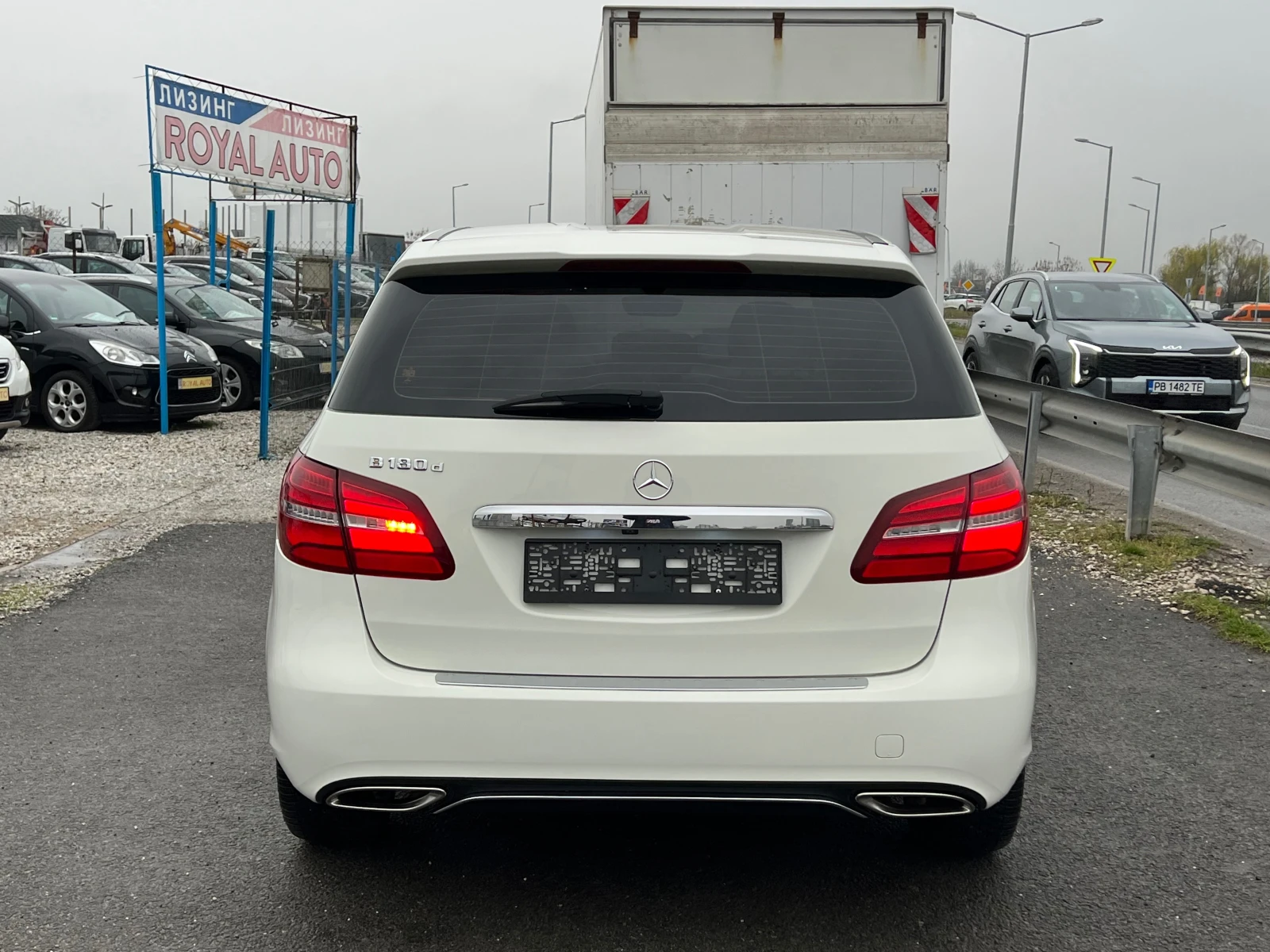 Mercedes-Benz B 180 ЛИЗИНГ-FEISS-АВТОМАТ-КОЖА-ТОП, снимка 5 - Автомобили и джипове - 54058281