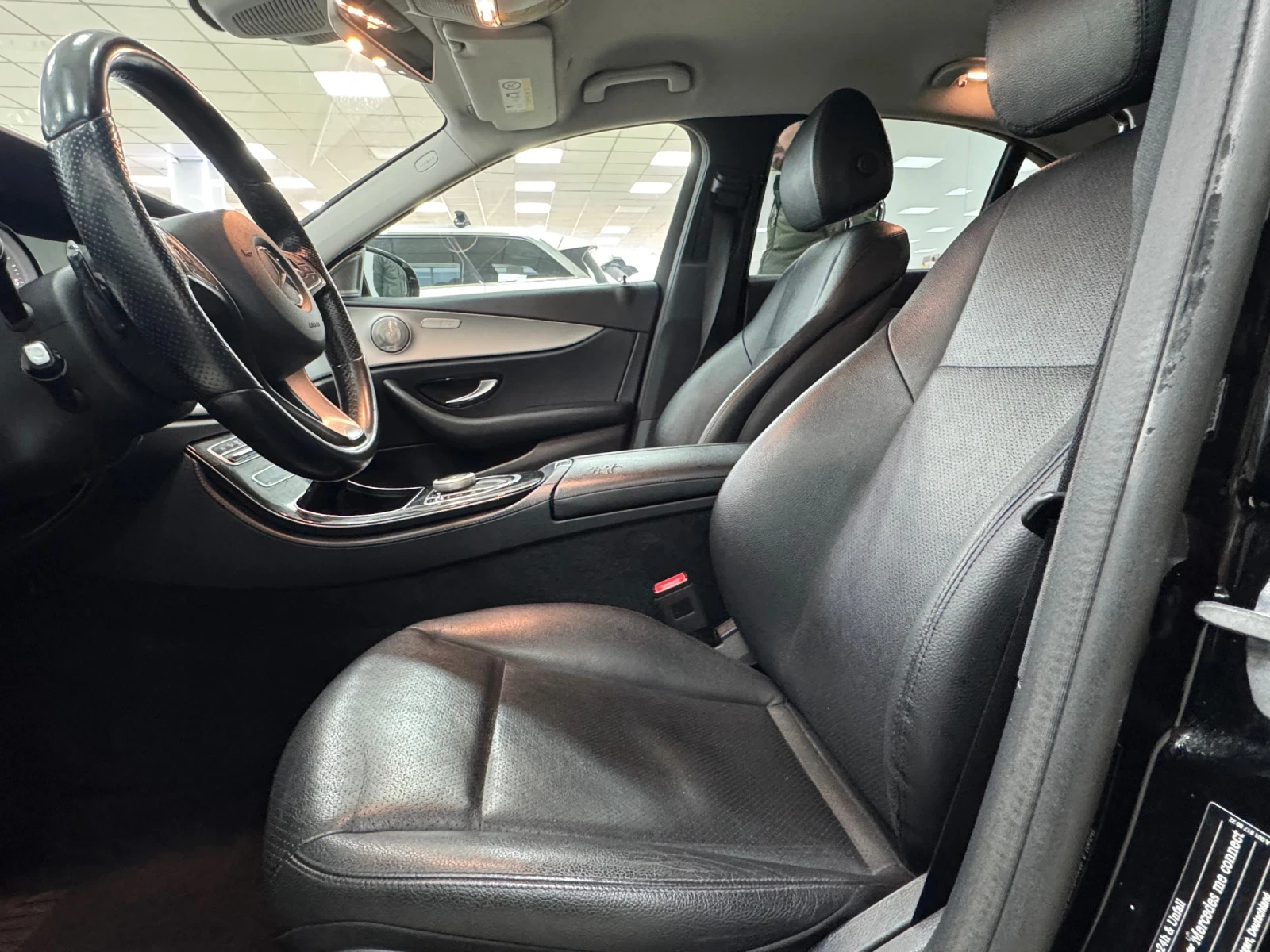 Mercedes-Benz E 220, снимка 6 - Автомобили и джипове - 54146303