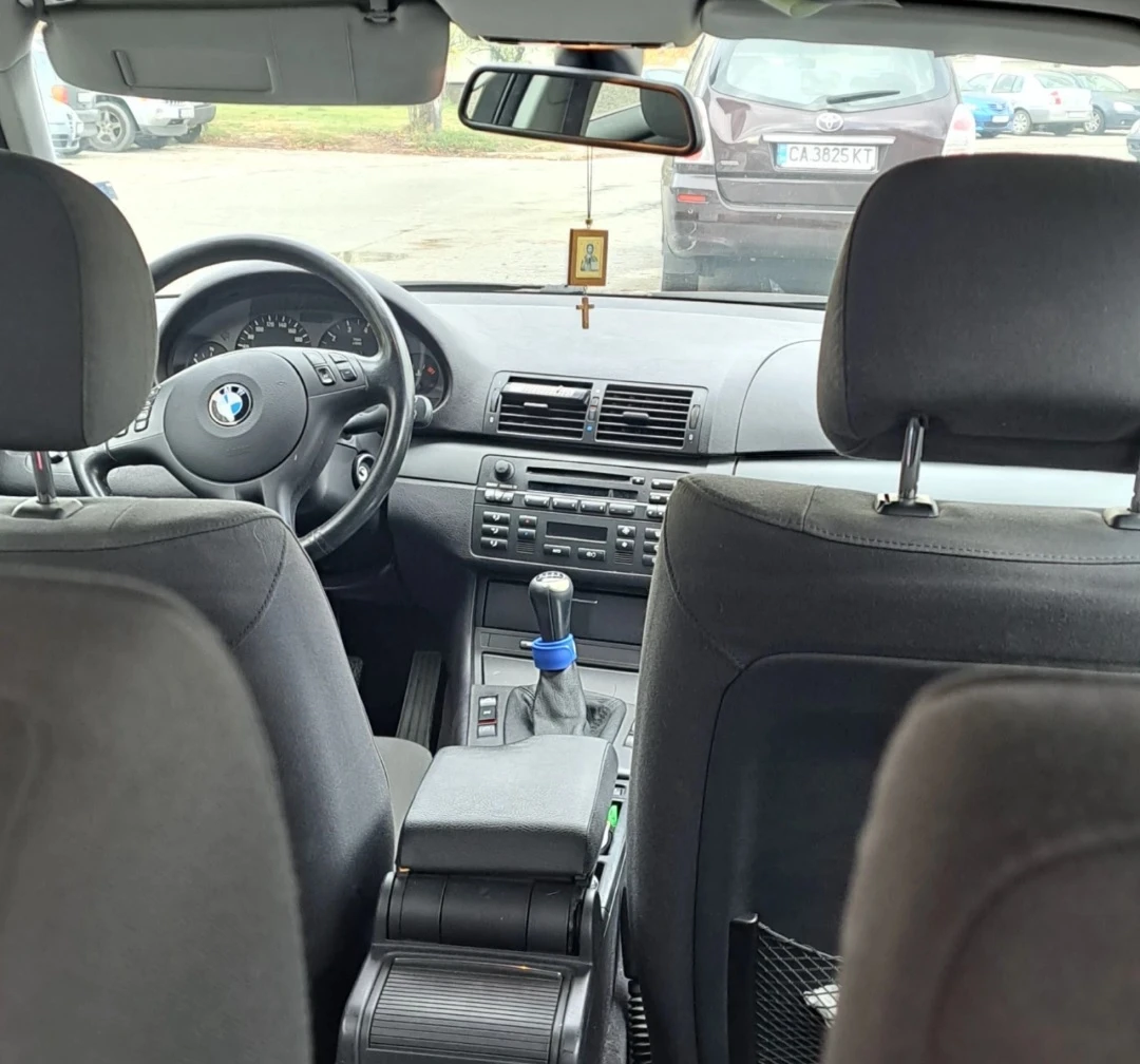 BMW 325 xi touring, M54B25, 2003г, снимка 9 - Автомобили и джипове - 54648464