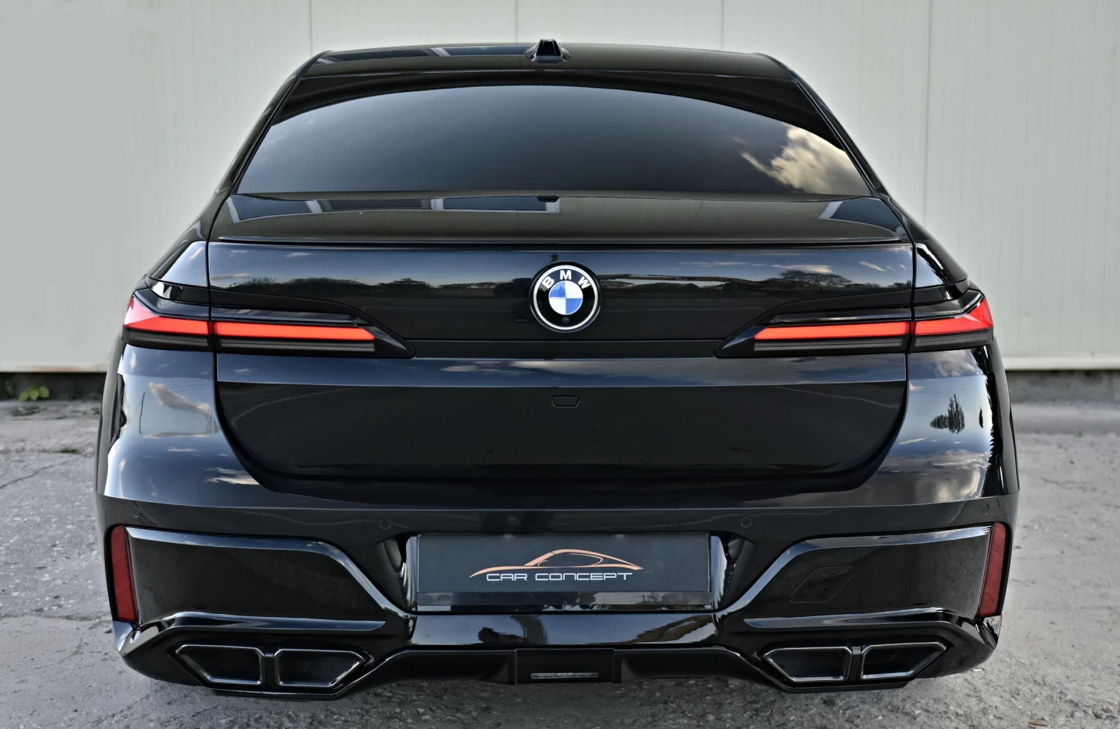 BMW 740 D M-SPORT M760I-OPTIC Xdrive B&W EXCLUSIVE SHADOW, снимка 5 - Автомобили и джипове - 54430281