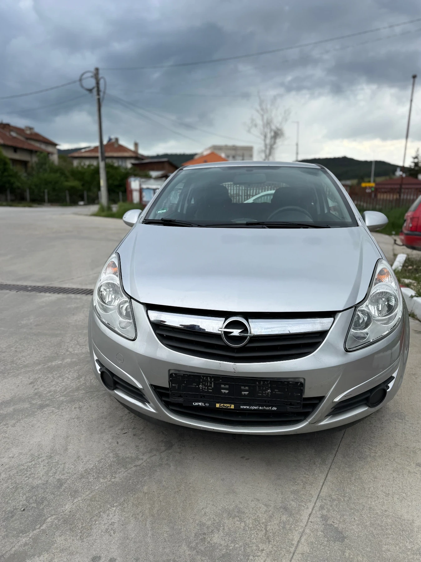 Opel Corsa 1.2i обслужена топ състояние, снимка 5 - Автомобили и джипове - 54661575