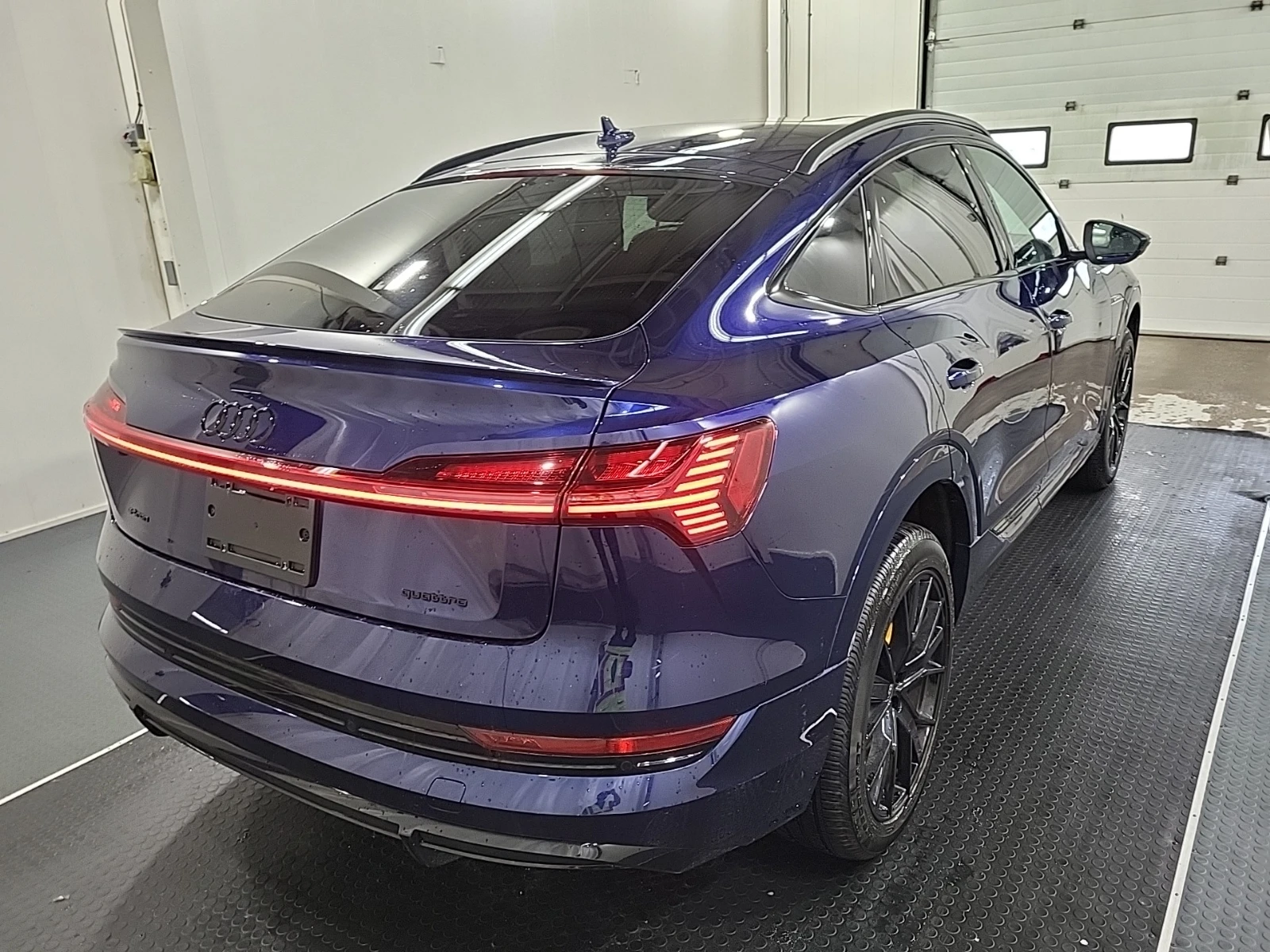 Audi E-Tron  Sportback S line Prestige quattro, снимка 5 - Автомобили и джипове - 54755009