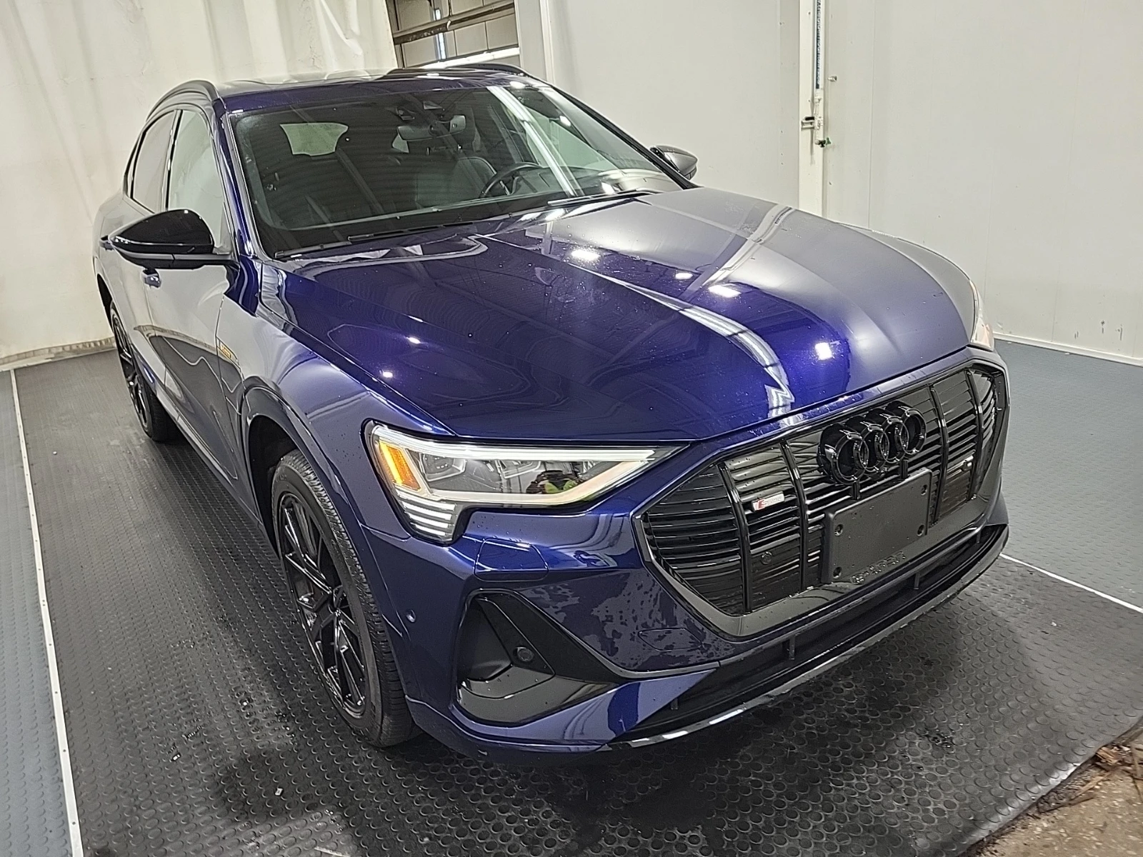 Audi E-Tron  Sportback S line Prestige quattro, снимка 2 - Автомобили и джипове - 54755009