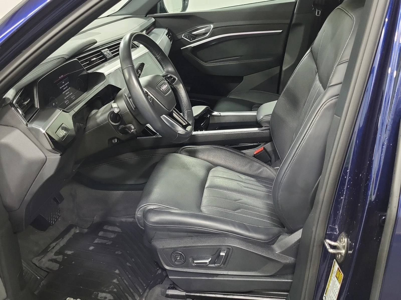 Audi E-Tron  Sportback S line Prestige quattro, снимка 11 - Автомобили и джипове - 54755009