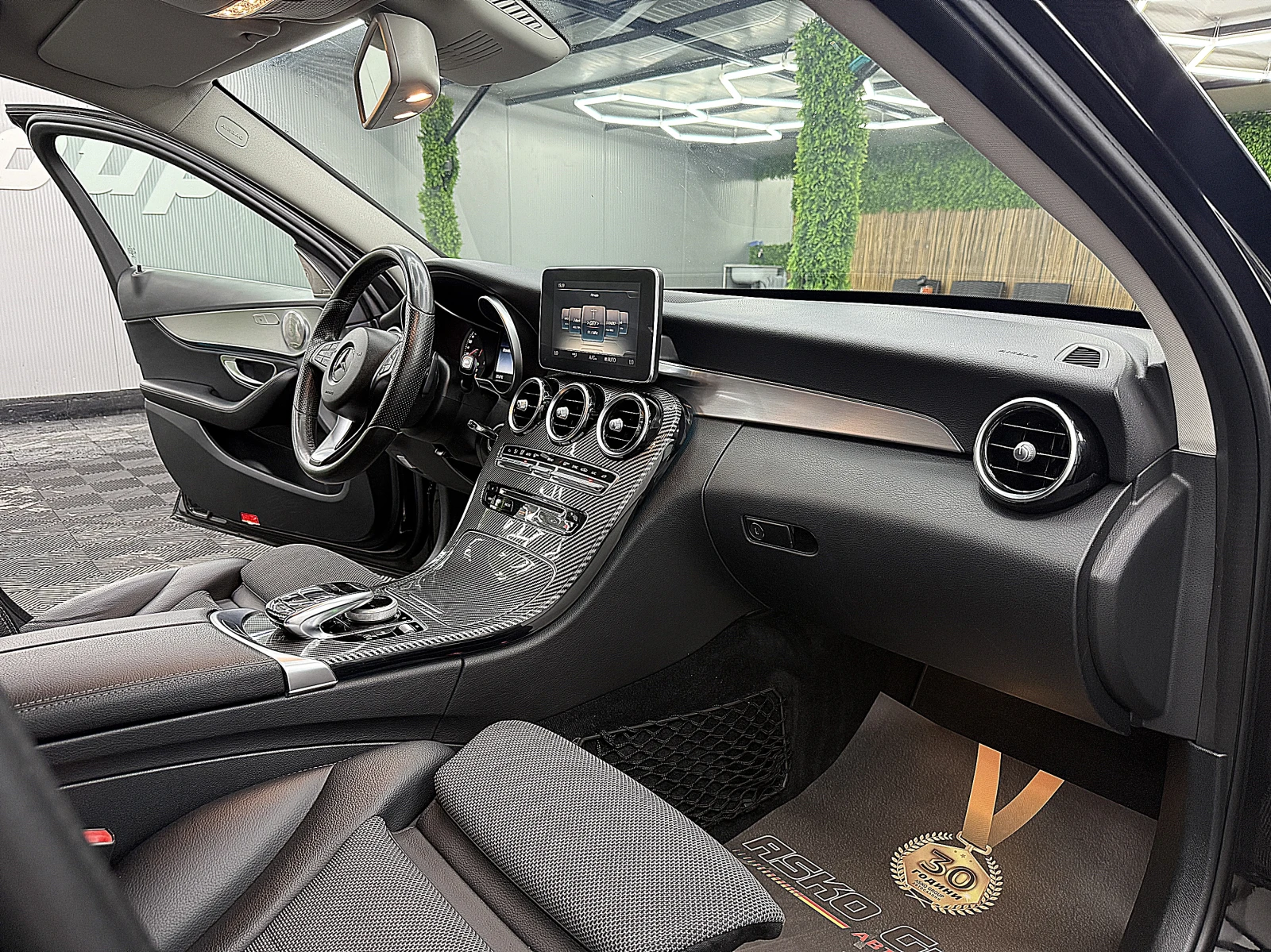 Mercedes-Benz C 220 Burmaster/Navi/Ambient/СОБСТВЕН ЛИЗИНГ, снимка 10 - Автомобили и джипове - 54836575