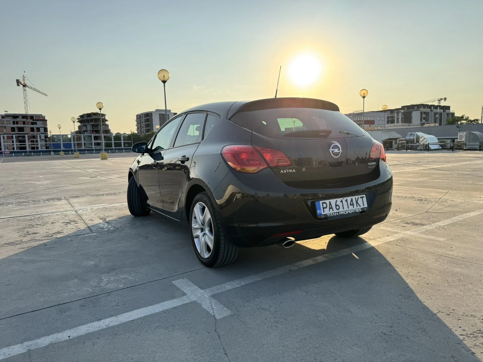 Opel Astra, снимка 6 - Автомобили и джипове - 55107582