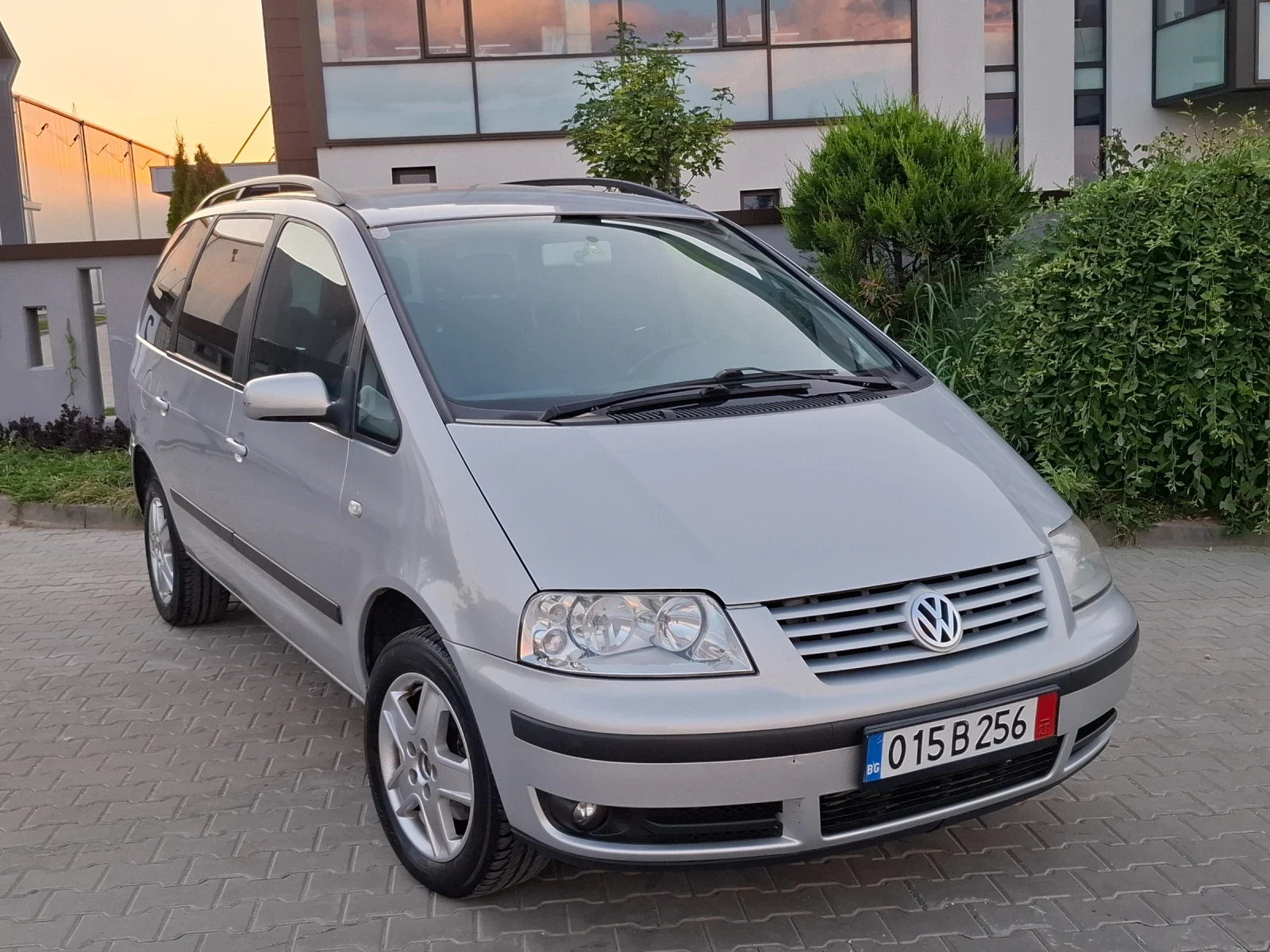 VW Sharan 1.9TDI* (131кс)* 6-СКОРОСТИ* HOB BHOC* * , снимка 7 - Автомобили и джипове - 55193048