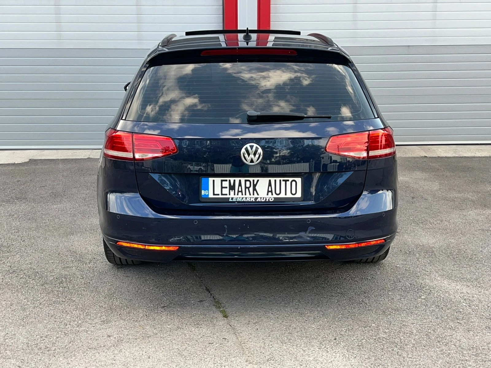 VW Passat 2.0TDI AUTOMATIK PANORAMA NAVI KEY LESS START STOP, снимка 10 - Автомобили и джипове - 55238849