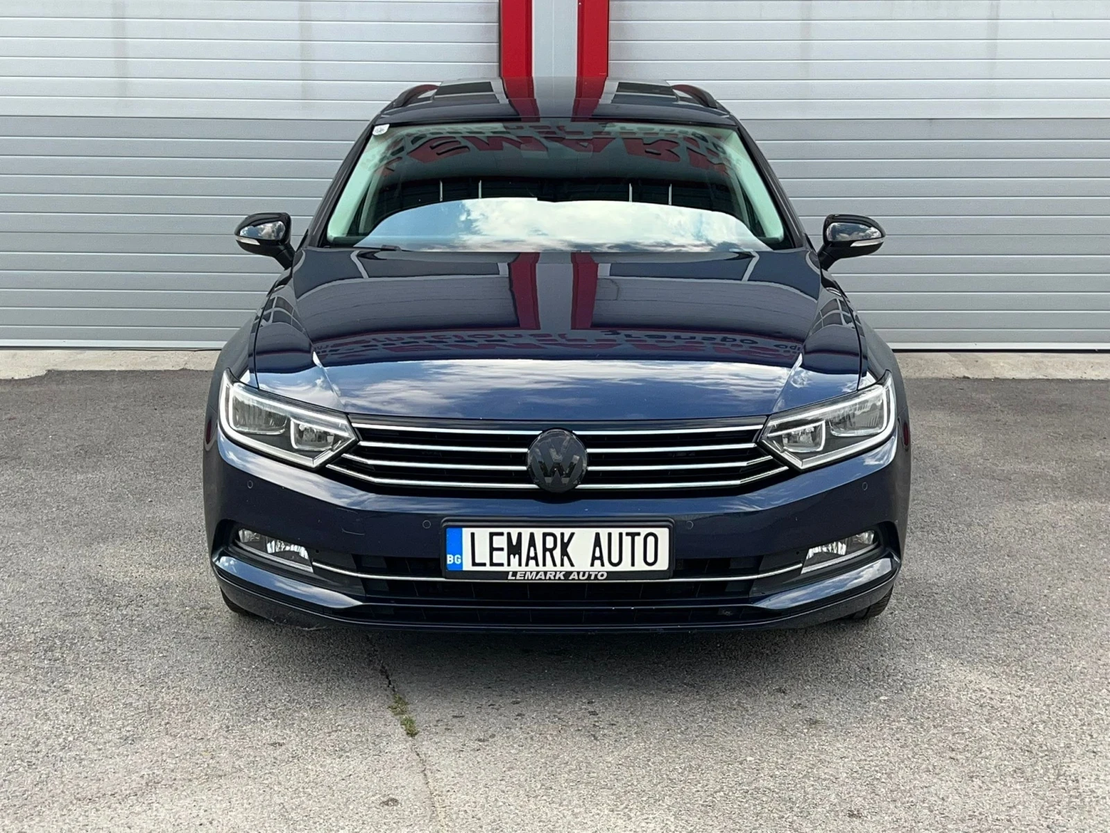 VW Passat 2.0TDI AUTOMATIK PANORAMA NAVI KEY LESS START STOP