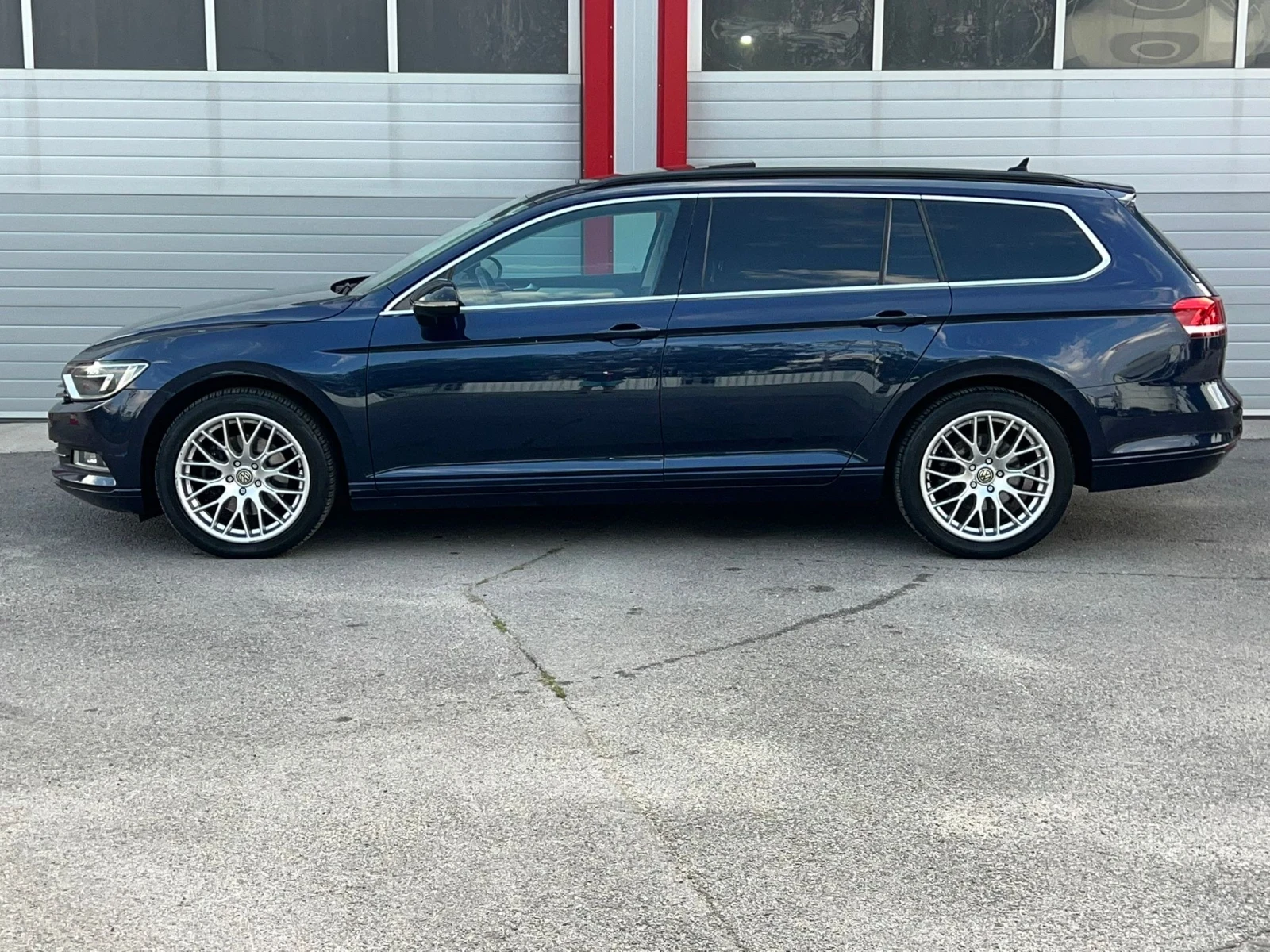 VW Passat 2.0TDI AUTOMATIK PANORAMA NAVI KEY LESS START STOP, снимка 6 - Автомобили и джипове - 55238849