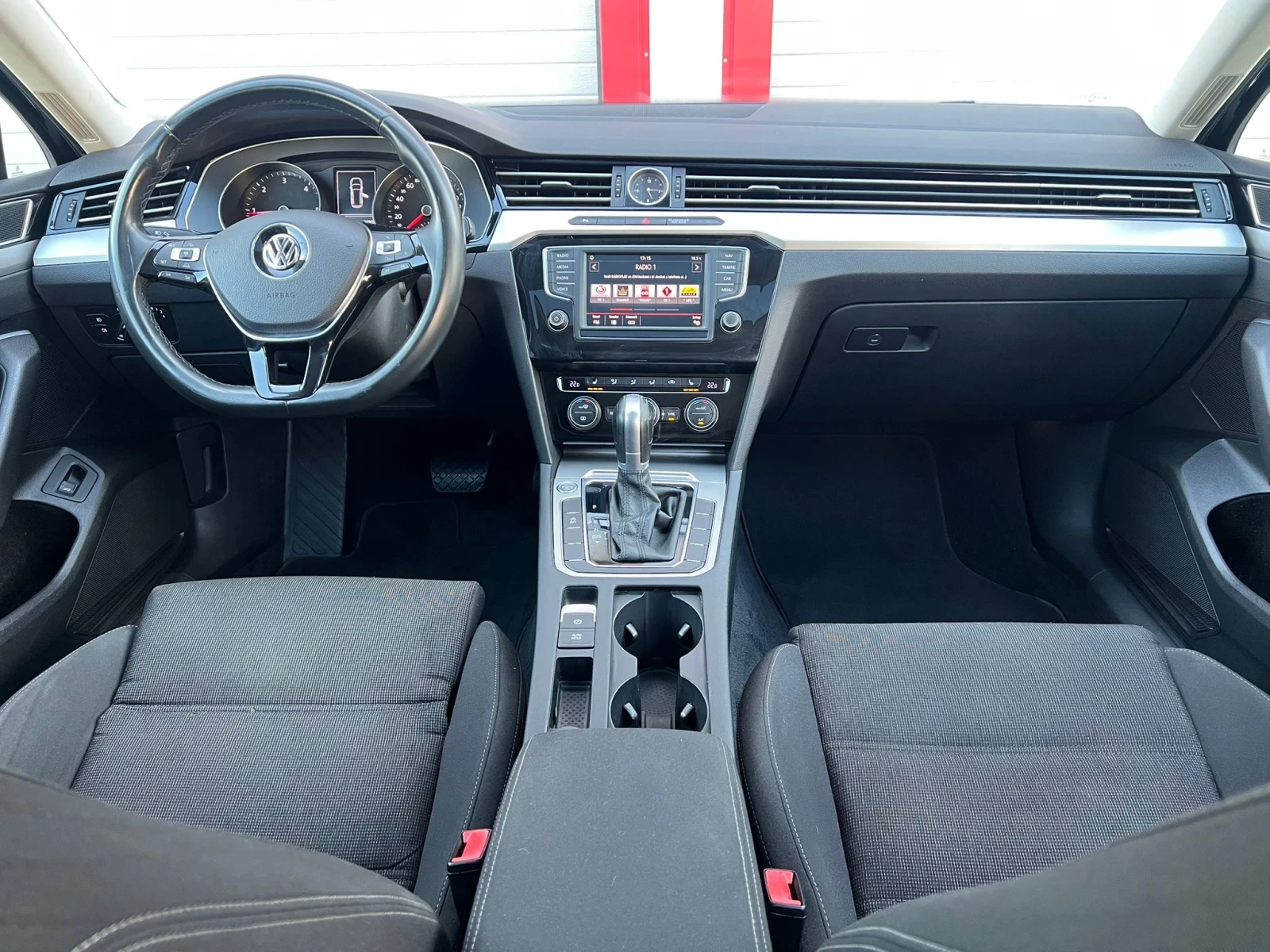 VW Passat 2.0TDI AUTOMATIK PANORAMA NAVI KEY LESS START STOP, снимка 14 - Автомобили и джипове - 55238849