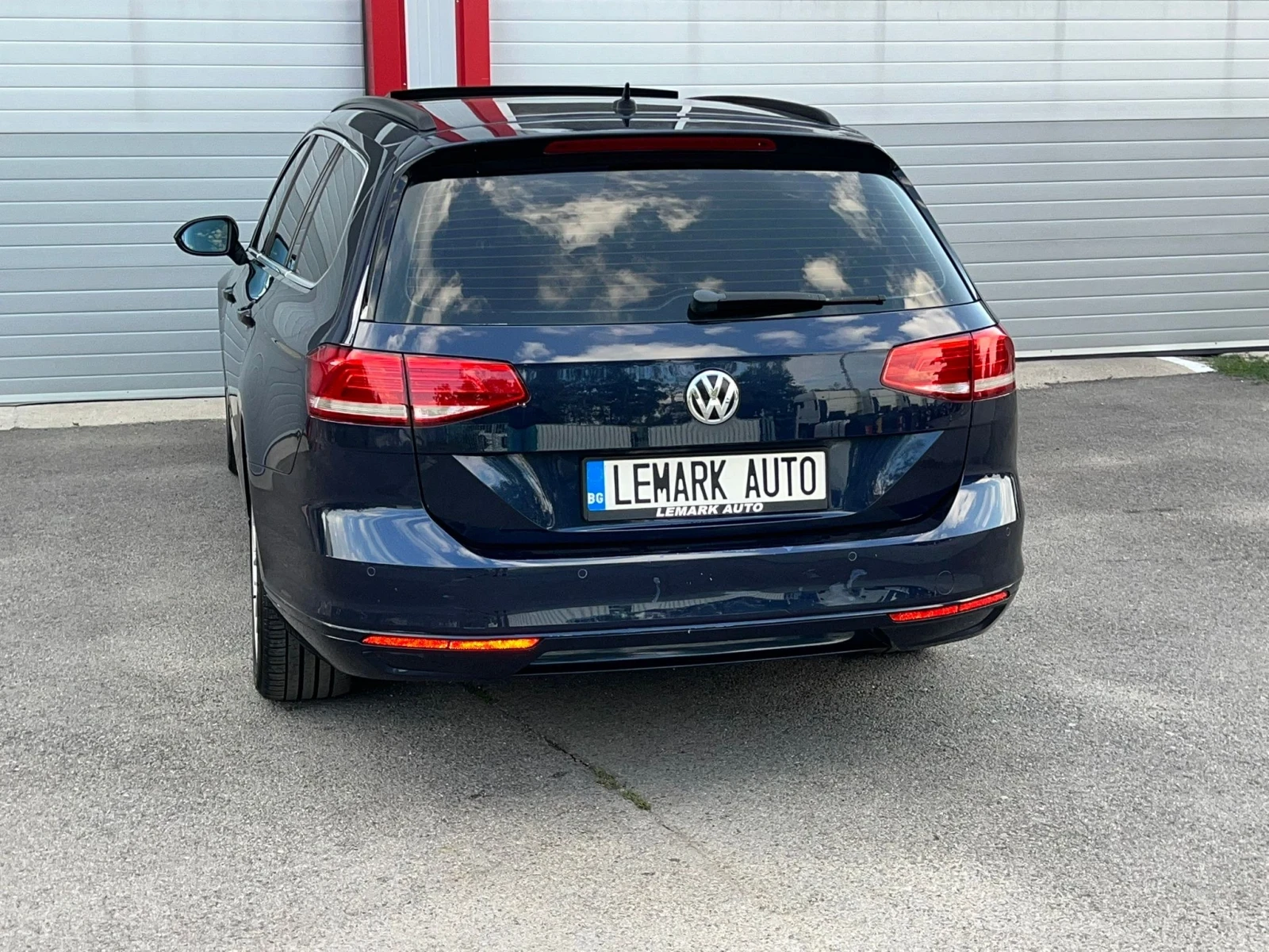 VW Passat 2.0TDI AUTOMATIK PANORAMA NAVI KEY LESS START STOP, снимка 9 - Автомобили и джипове - 55238849