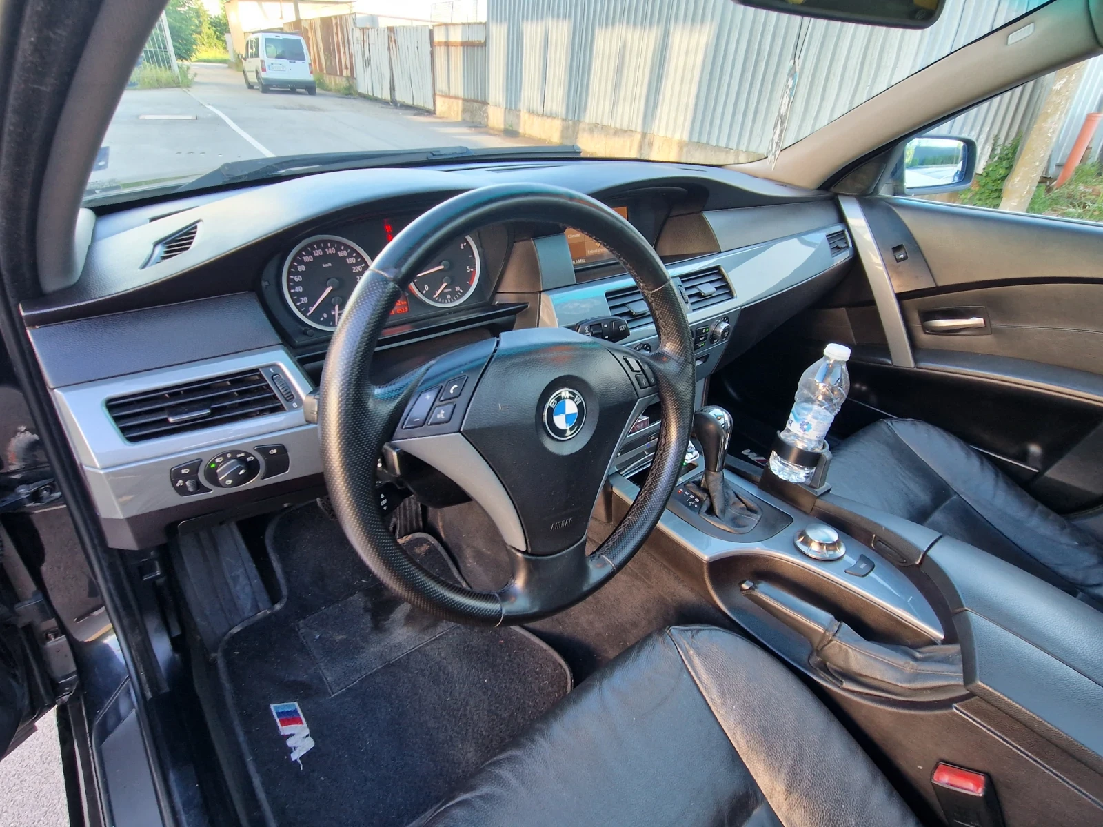 BMW 525 2.5 HDi, снимка 9 - Автомобили и джипове - 55265195
