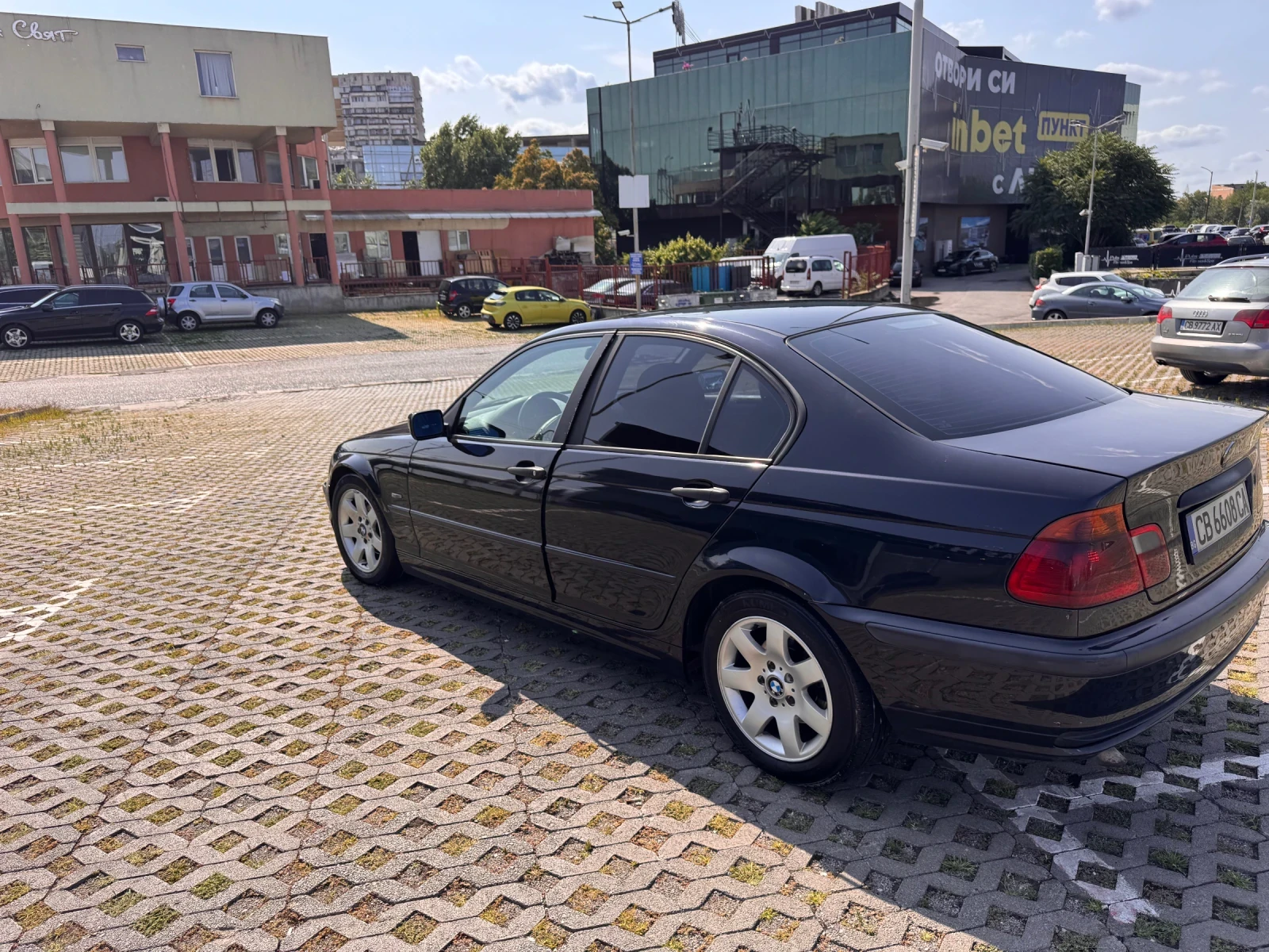 BMW 320 320D, снимка 10 - Автомобили и джипове - 55436920