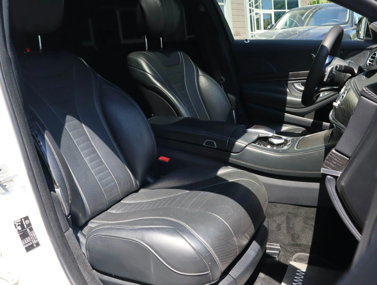 Mercedes-Benz S 400 AMG Line/4Matic/Burmester/HuD/Камера 360/Side Assi, снимка 8 - Автомобили и джипове - 55668828